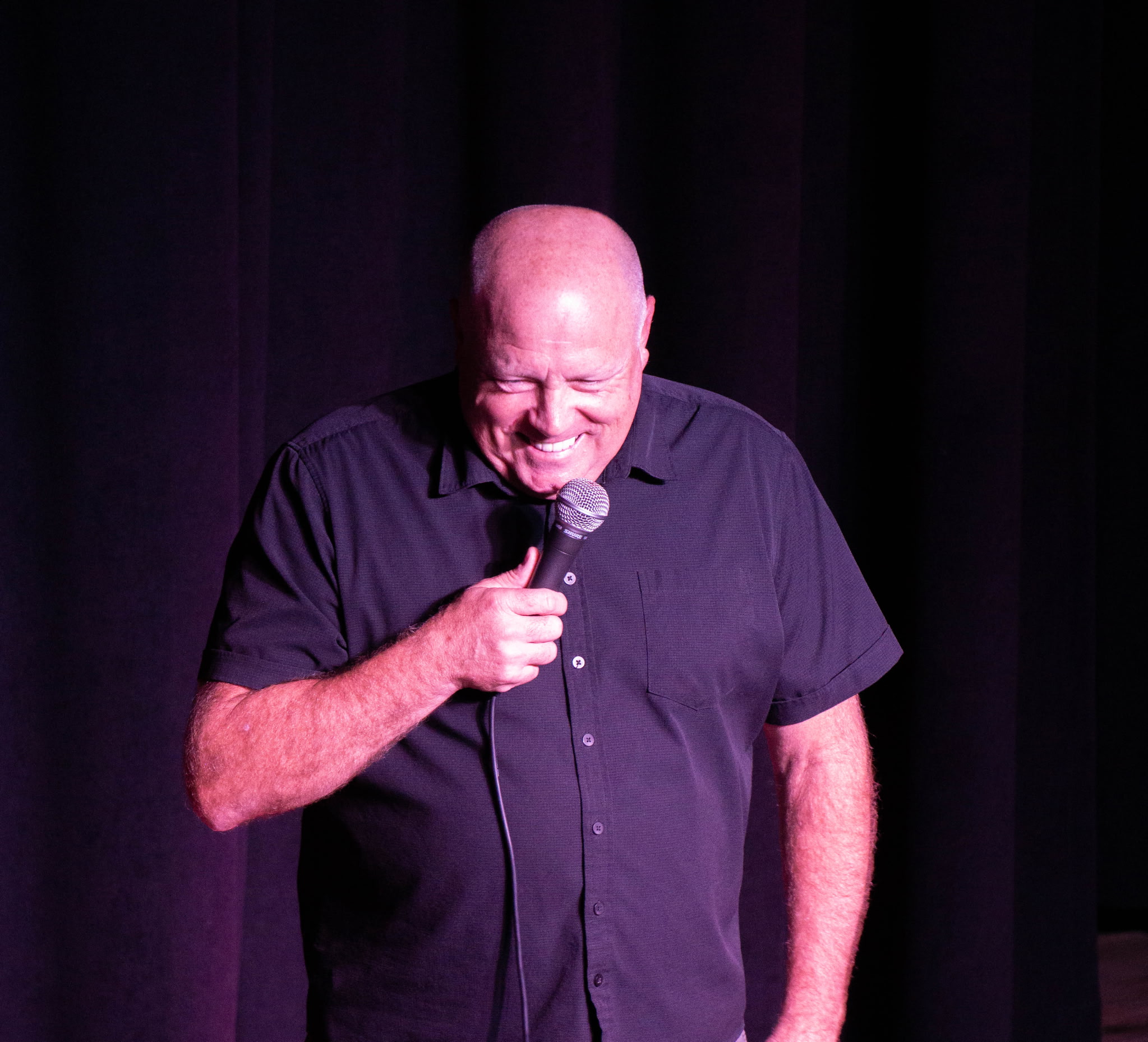 Lon Kieffer mid-set